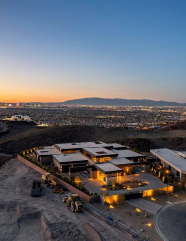 Oscar De La Hoya lists stunning Las Vegas home with breathtaking views for $20 million